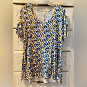 XL Lularoe Perfect T tunic swing flowy top geometric pattern
